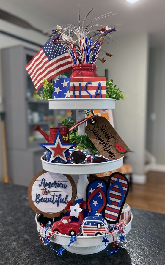 Americana Tier Tray set